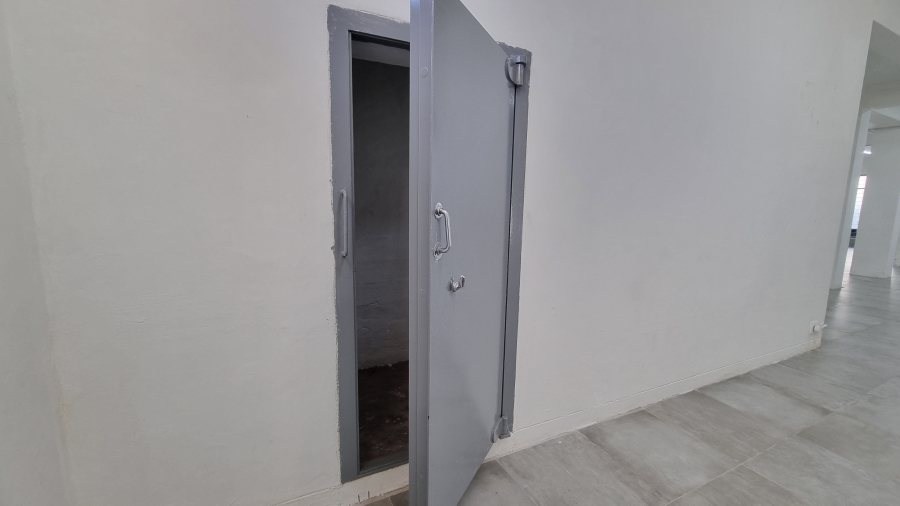 Commercial Property for Sale in Woodstock Western Cape